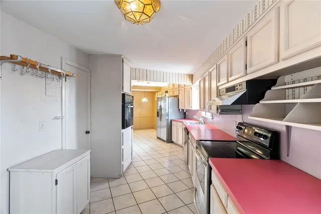 $325,000 | 518 Dolphin Place, Corpus Christi, TX 78411