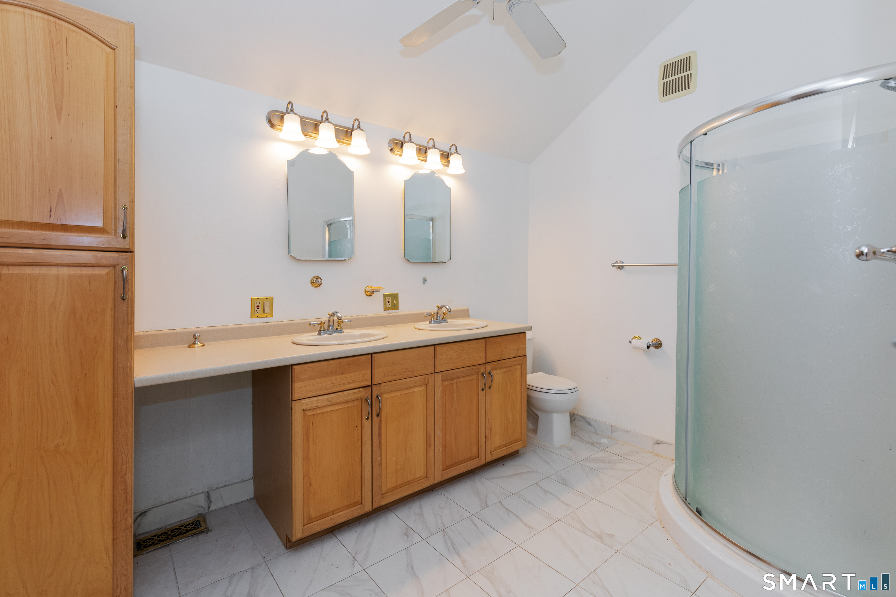 1 Boat Road Danbury, CT 06811 - Photo 19 of 33 Primary bathroom