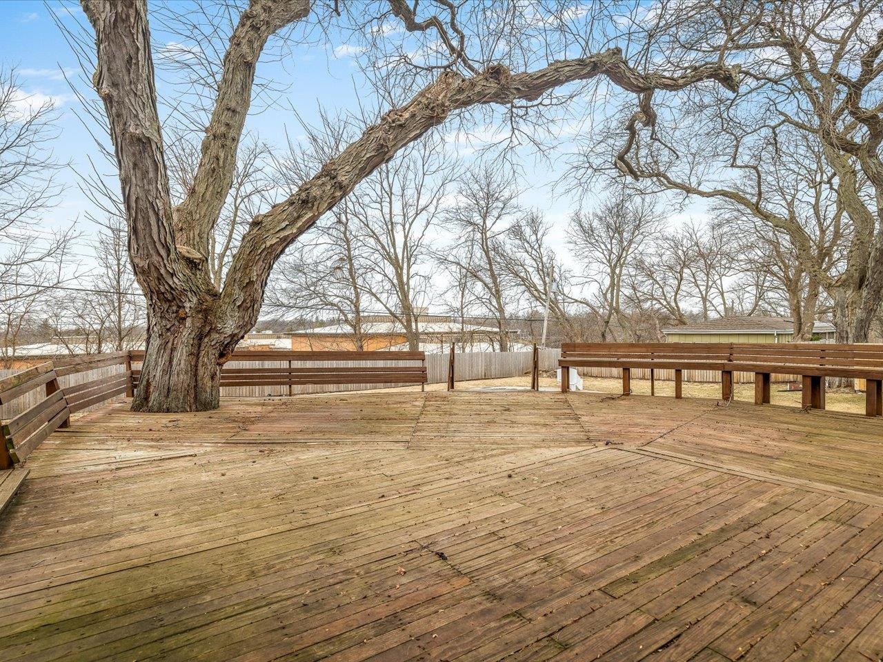 2014 Glenview Road Rockford, IL 61107 - Photo 66 of 82