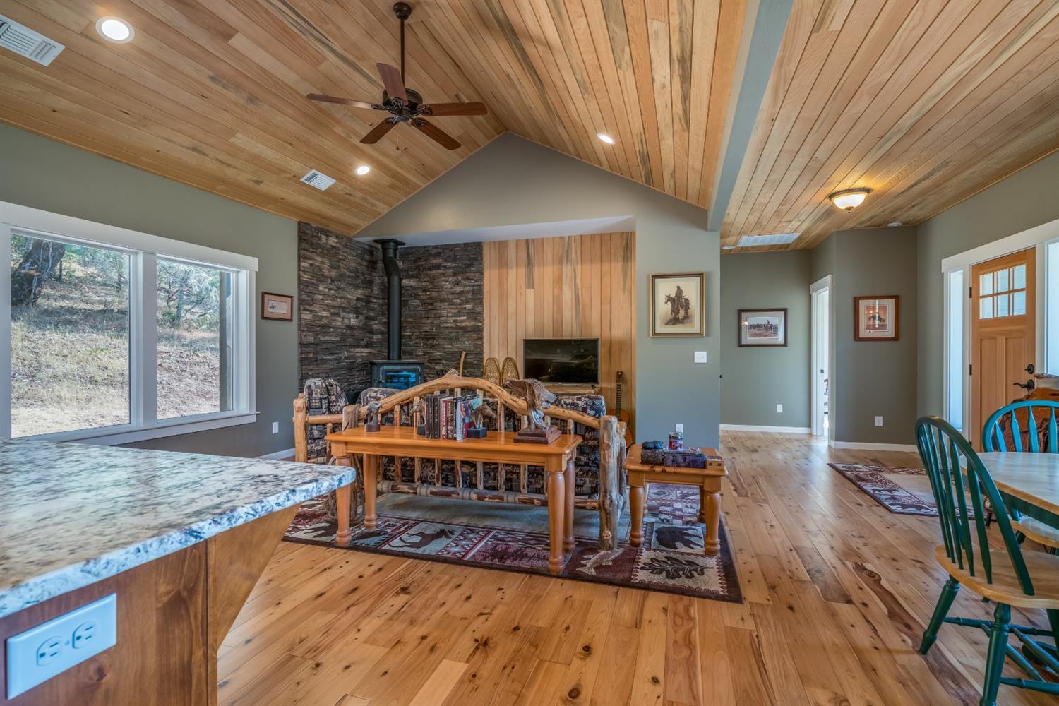 939 Derby Road Eagle Point, OR 97524 - Photo 12 of 31 Additional Photo