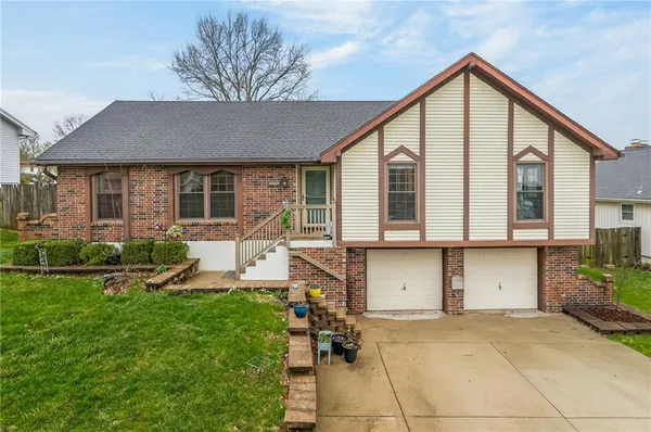 $275,000 | 19009 East 20th Terrace North, Independence, MO 64058