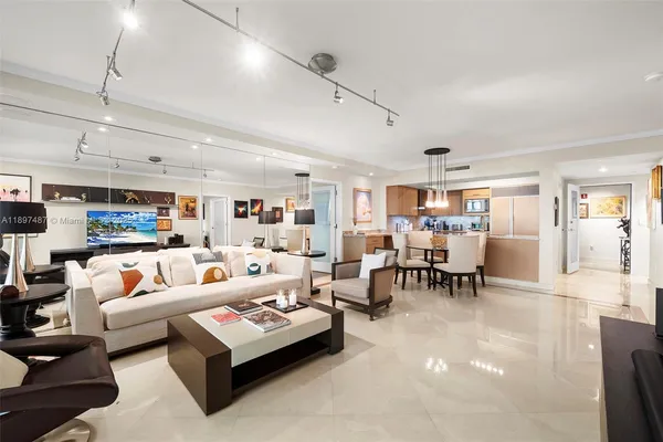 $20,000 | 1455 Ocean Drive, Unit 1003, Miami Beach, FL 33139