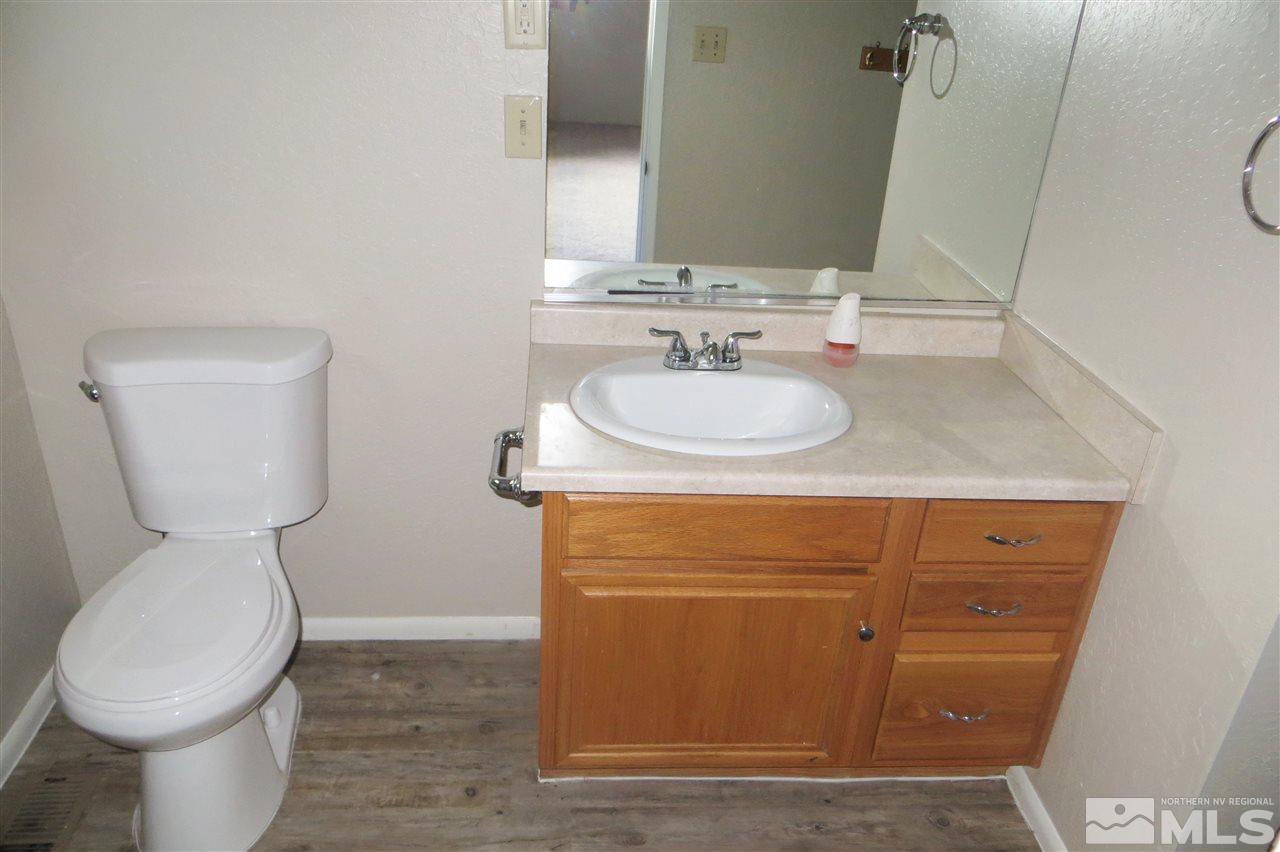 215 Bartlett Street Reno, NV 89512 - Photo 3 of 10 Photo 3