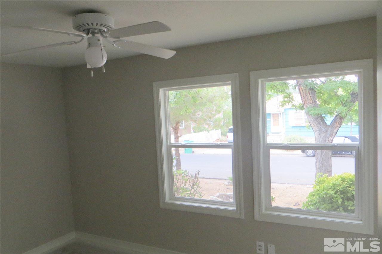 215 Bartlett Street Reno, NV 89512 - Photo 5 of 10 Photo 5