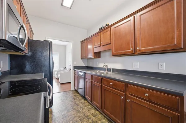 $275,000 | 25 Village Glen, Dallas, GA 30157
