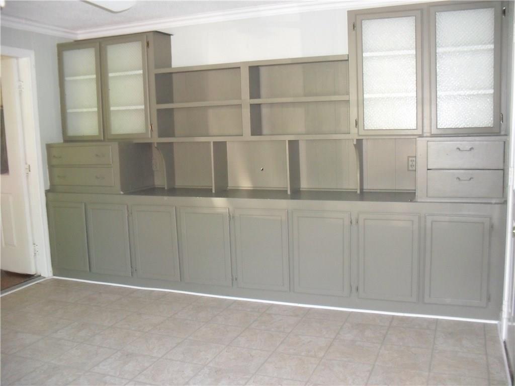 543 Prescott Road Manchester, ME 04351 - Photo 4 of 35 Mudroom between garage and house.