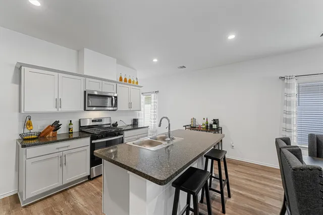 $2,200 | 24006 Sunview Valley Dr Spring, Spring, TX 77373