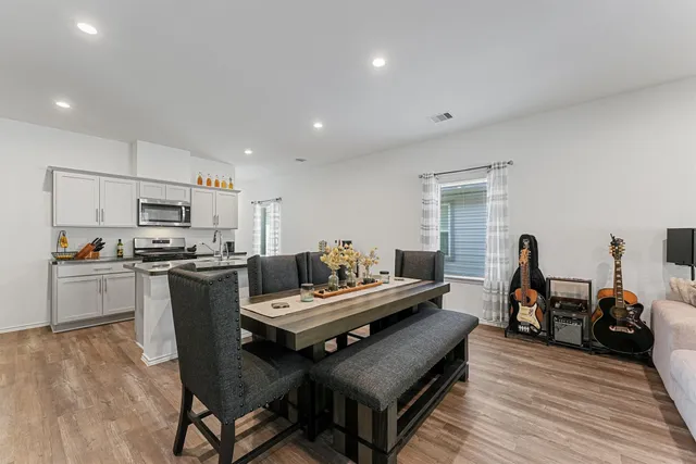 $2,200 | 24006 Sunview Valley Dr Spring, Spring, TX 77373