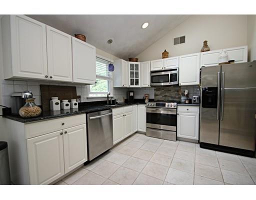 9 Bayview Road Saugus, MA 01906 - Photo 2 of 34 Gallery Image 2