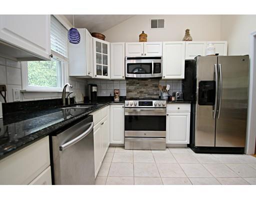 9 Bayview Road Saugus, MA 01906 - Photo 3 of 34 Gallery Image 3