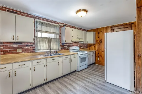 $1,295 | 319 Wheatfield Street, North Tonawanda, NY 14120