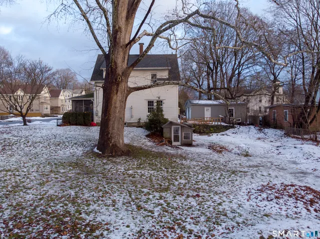 $299,000 | 33 Chapman Street, Putnam, CT 06260