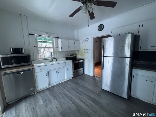 $299,000 | 33 Chapman Street, Putnam, CT 06260