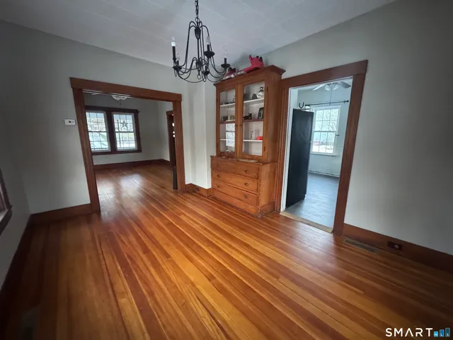 $299,000 | 33 Chapman Street, Putnam, CT 06260