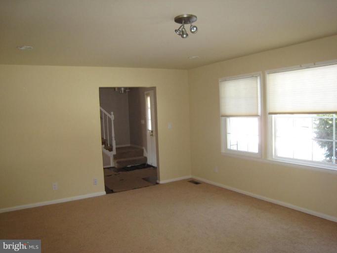 2208 Forest Ridge Road Lutherville-Timonium, MD 21093 - Photo 17 of 30 Living Room