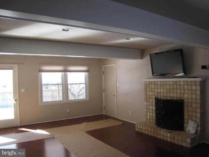 2208 Forest Ridge Road Lutherville-Timonium, MD 21093 - Photo 7 of 30 Family Room