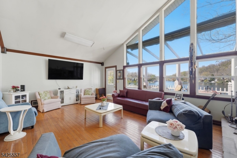 6 Oneida Avenue Hopatcong, NJ 07843 - Photo 14 of 42