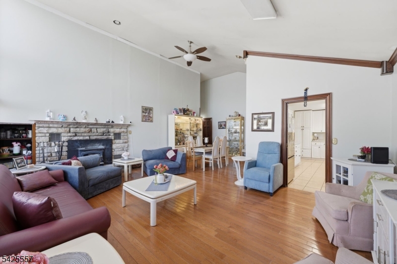 6 Oneida Avenue Hopatcong, NJ 07843 - Photo 15 of 42