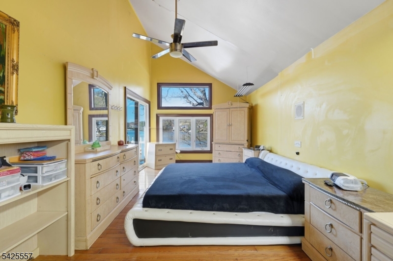 6 Oneida Avenue Hopatcong, NJ 07843 - Photo 21 of 42