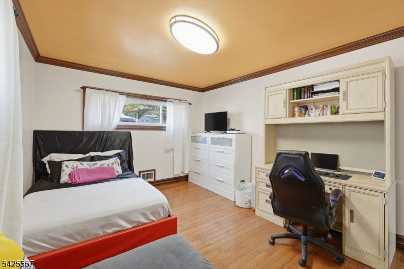 6 Oneida Avenue Hopatcong, NJ 07843 - Photo 27 of 42