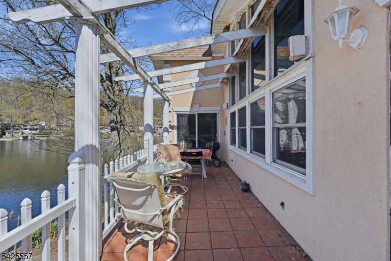 6 Oneida Avenue Hopatcong, NJ 07843 - Photo 29 of 42