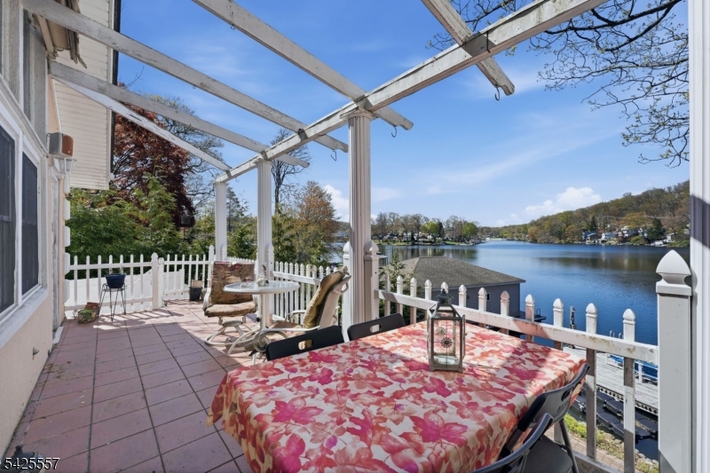 6 Oneida Avenue Hopatcong, NJ 07843 - Photo 31 of 42