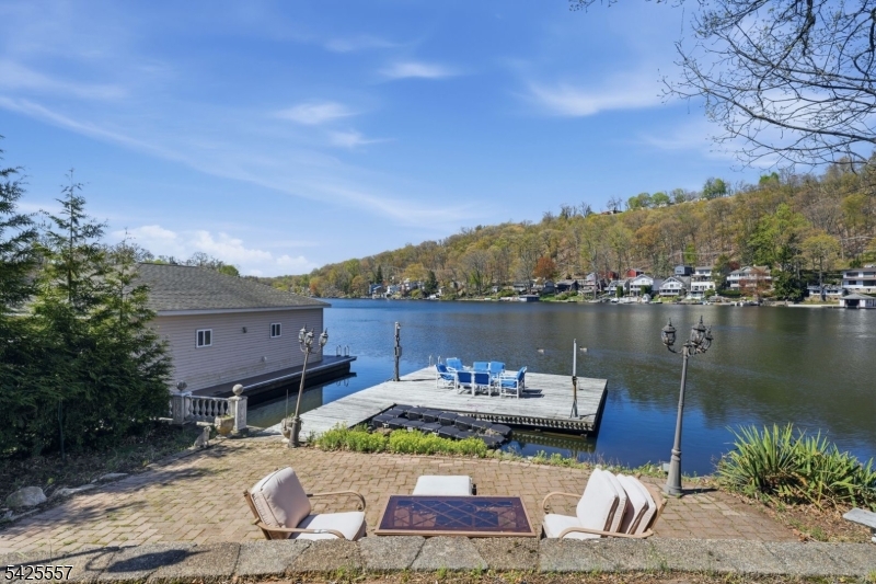 6 Oneida Avenue Hopatcong, NJ 07843 - Photo 39 of 42