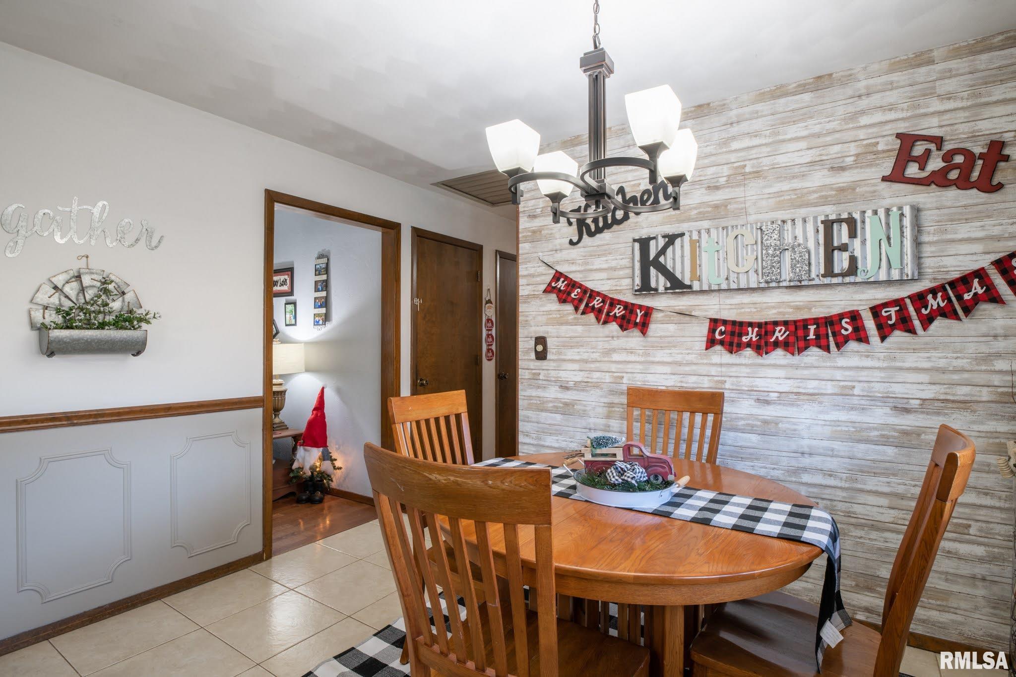 4904 West Chippewa Road Peoria, IL 61607 - Photo 11 of 50 Gallery Image 11