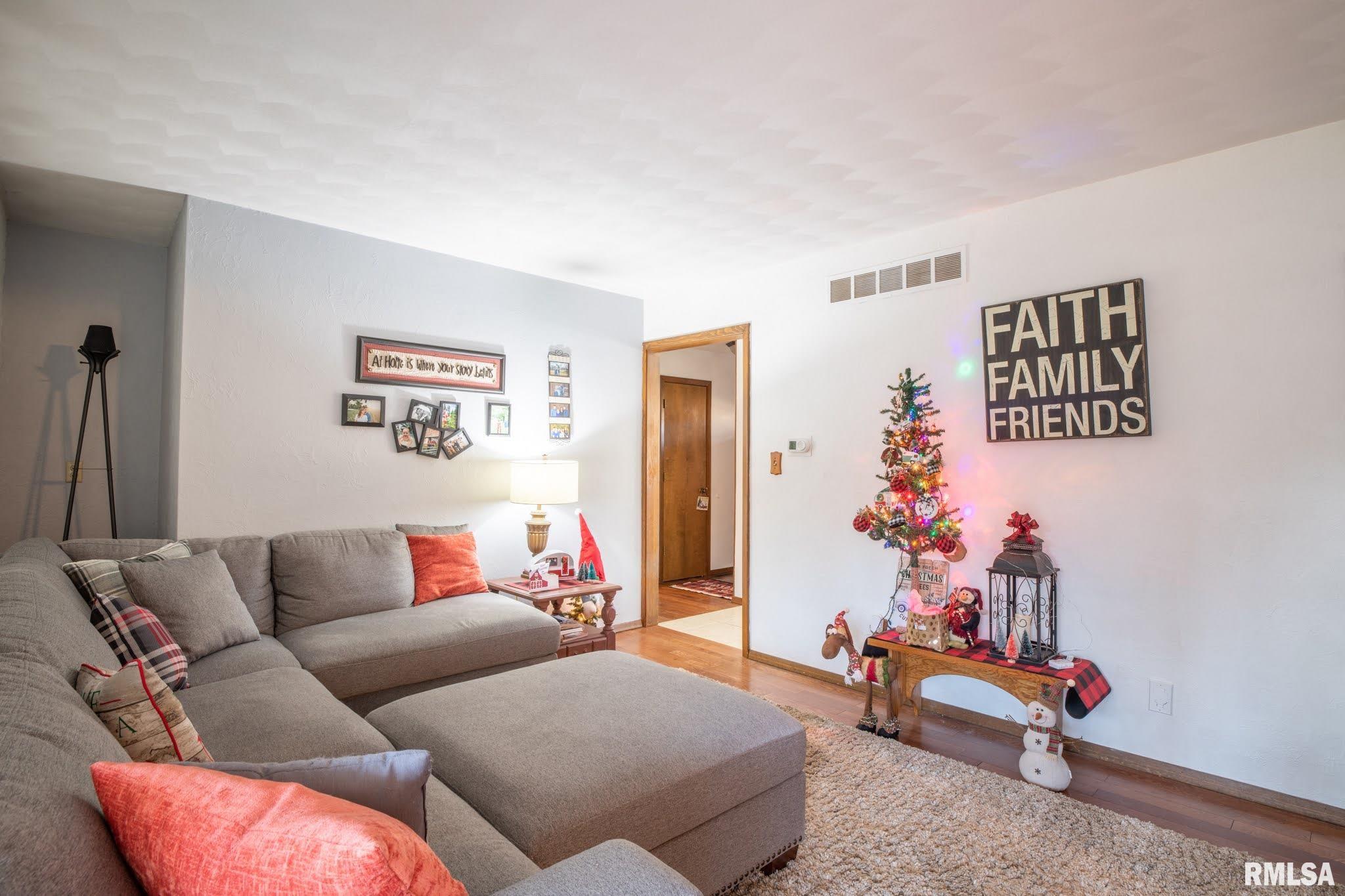 4904 West Chippewa Road Peoria, IL 61607 - Photo 18 of 50 Gallery Image 18