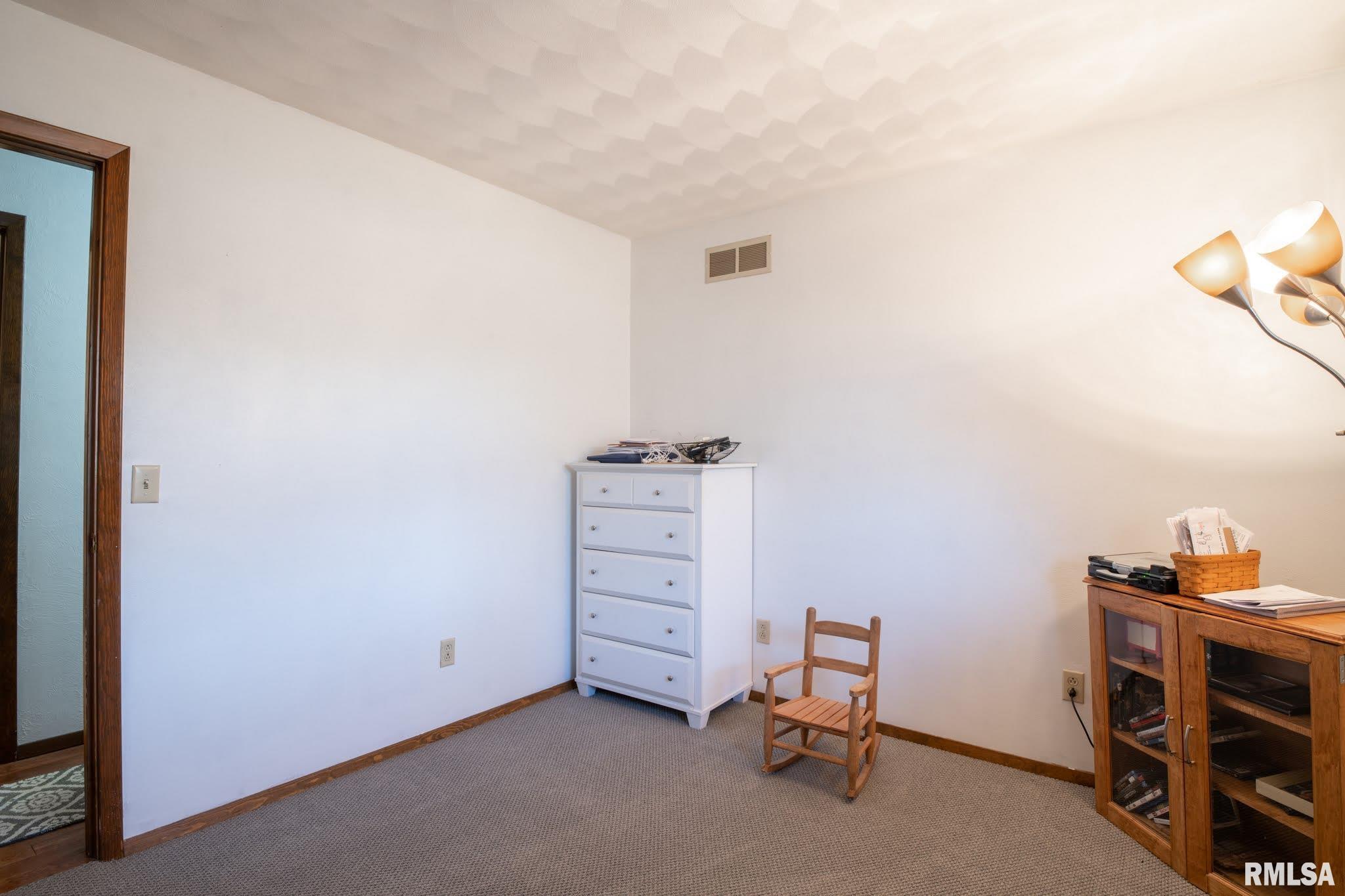 4904 West Chippewa Road Peoria, IL 61607 - Photo 28 of 50 Gallery Image 28