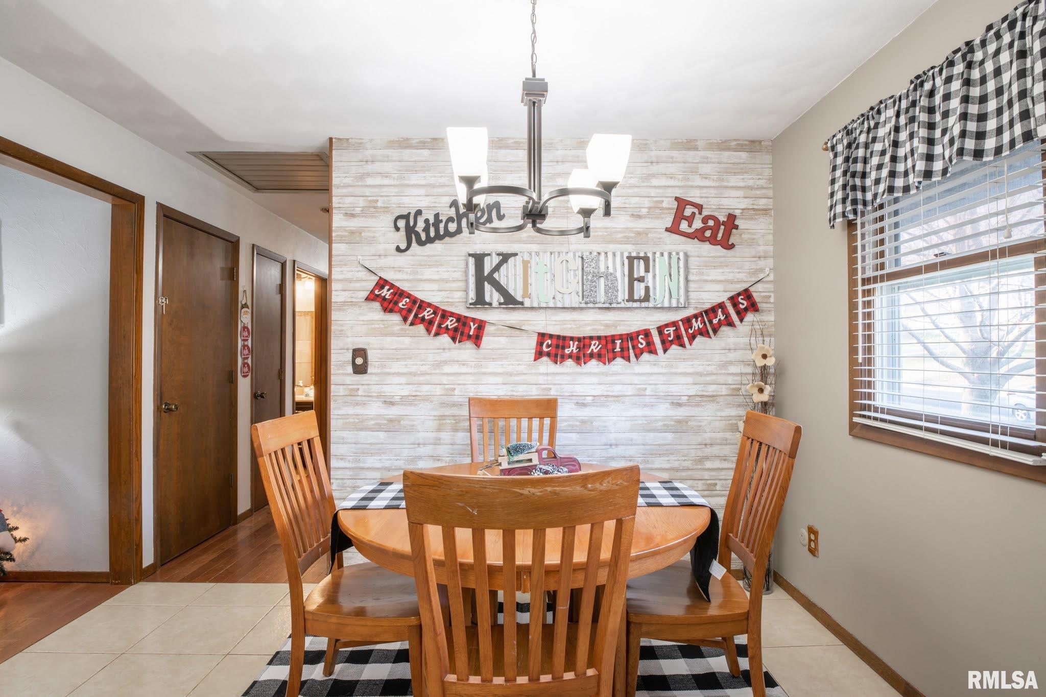 4904 West Chippewa Road Peoria, IL 61607 - Photo 10 of 50 Gallery Image 10
