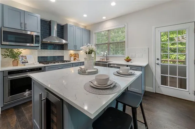 $585,000 | 5828 Paliser Trace, Sugar Hill, GA 30518