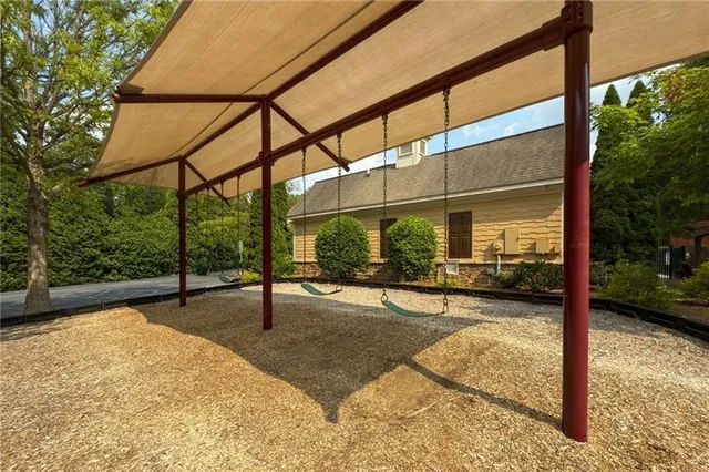 $585,000 | 5828 Paliser Trace, Sugar Hill, GA 30518