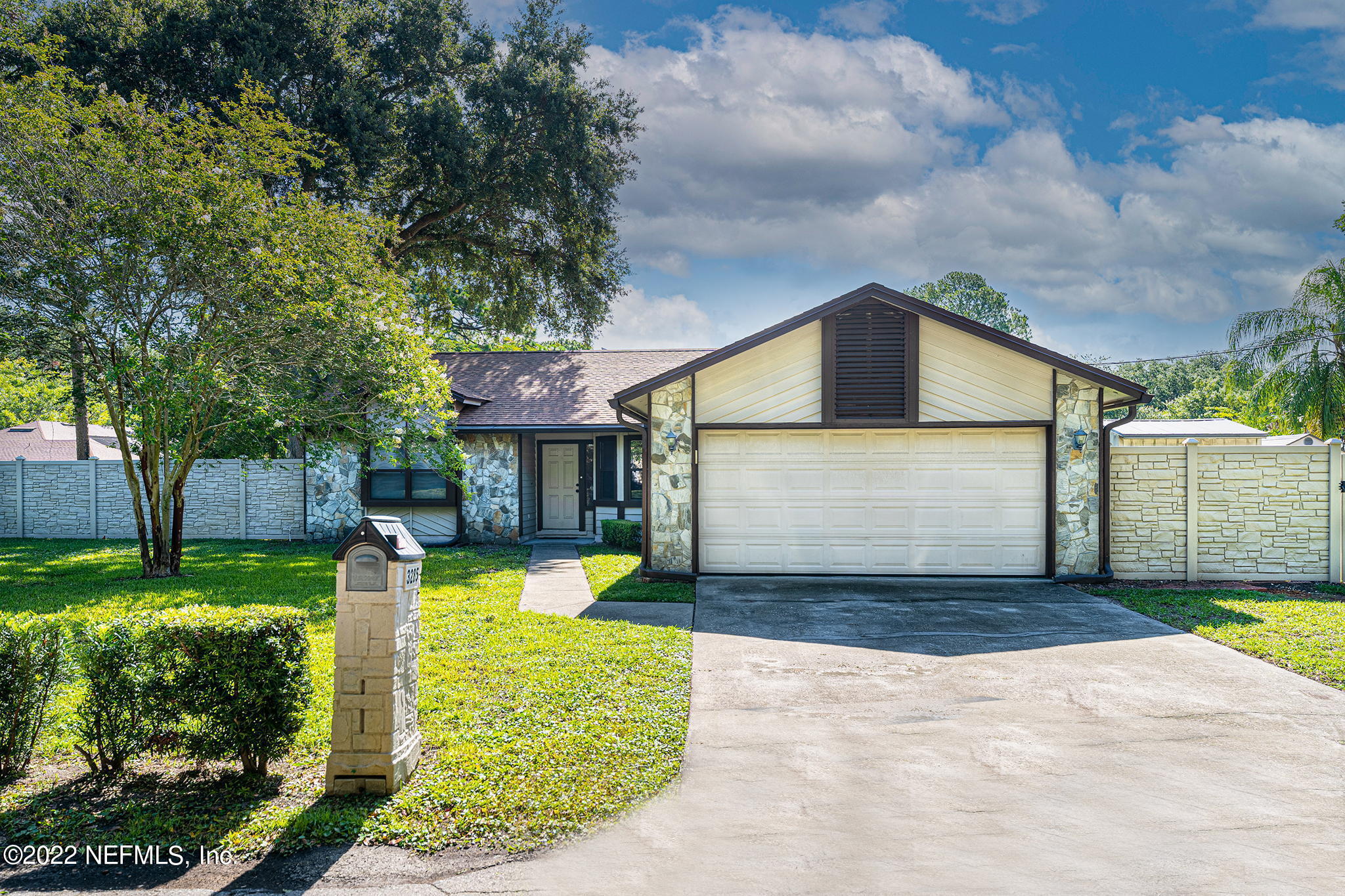 3285 Peeler Road Jacksonville, FL 32277 - Photo 2 of 22 Peeler Front 1