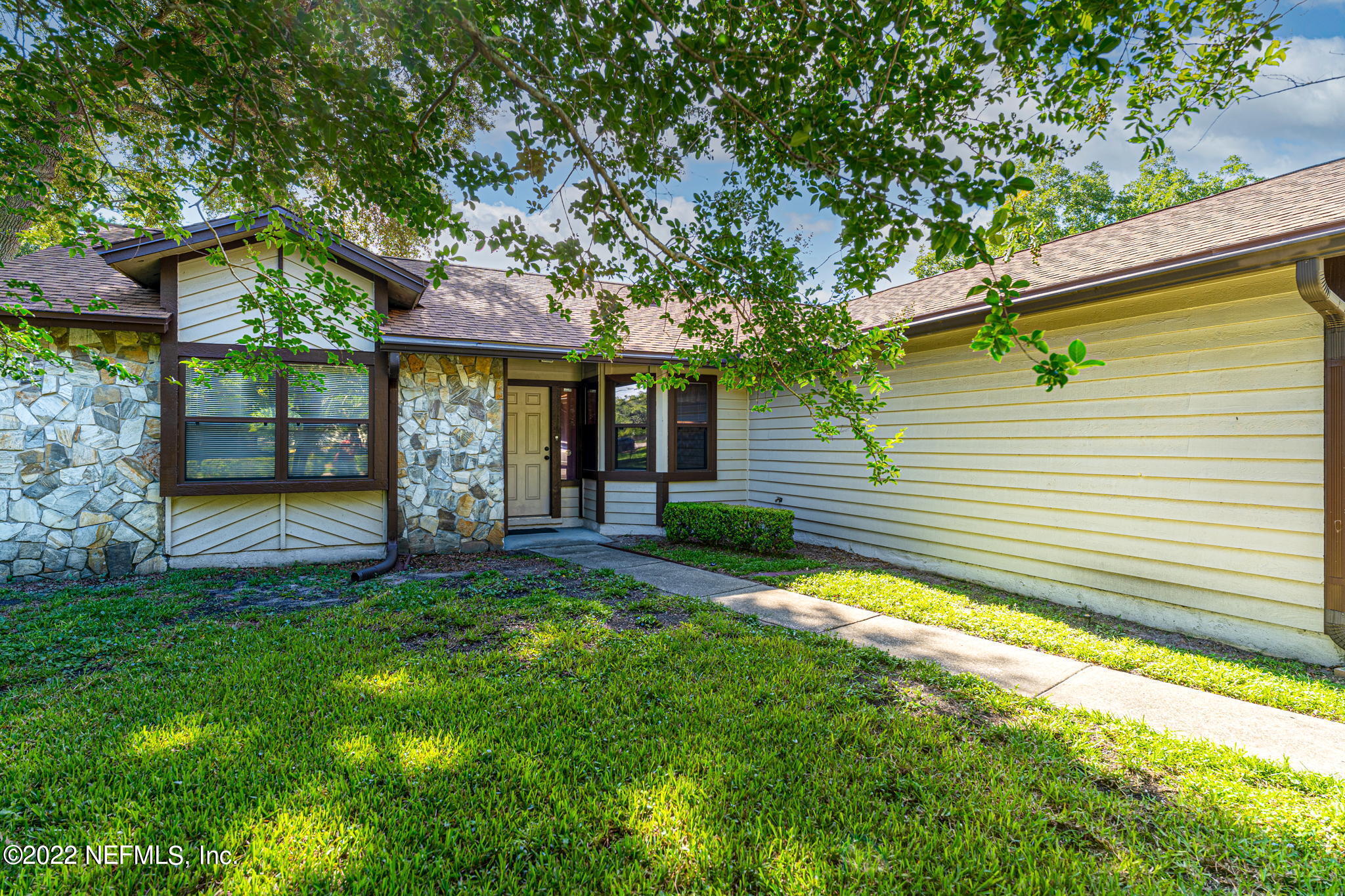 3285 Peeler Road Jacksonville, FL 32277 - Photo 3 of 22 Peeler Front 2