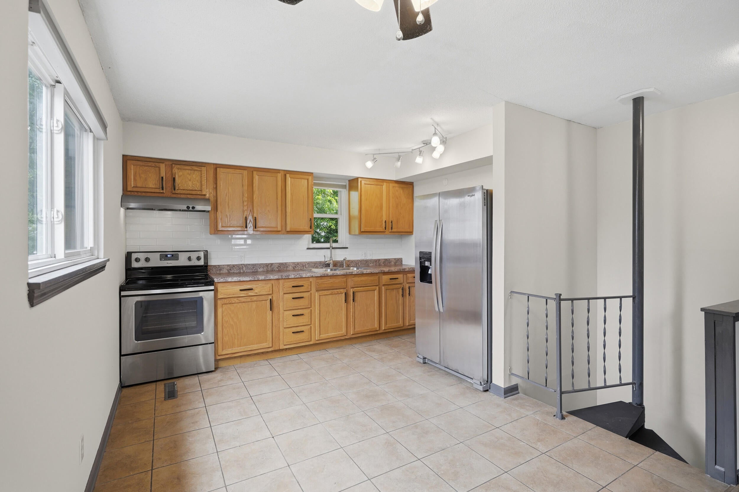 107-109 Redwood Road Columbia, MO 65203 - Photo 8 of 43 Gallery Image 8