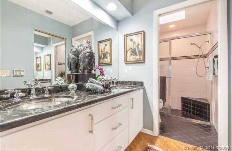 1394 Garden Road Weston, FL 33326 - Photo 4 of 10 Gallery Image 4
