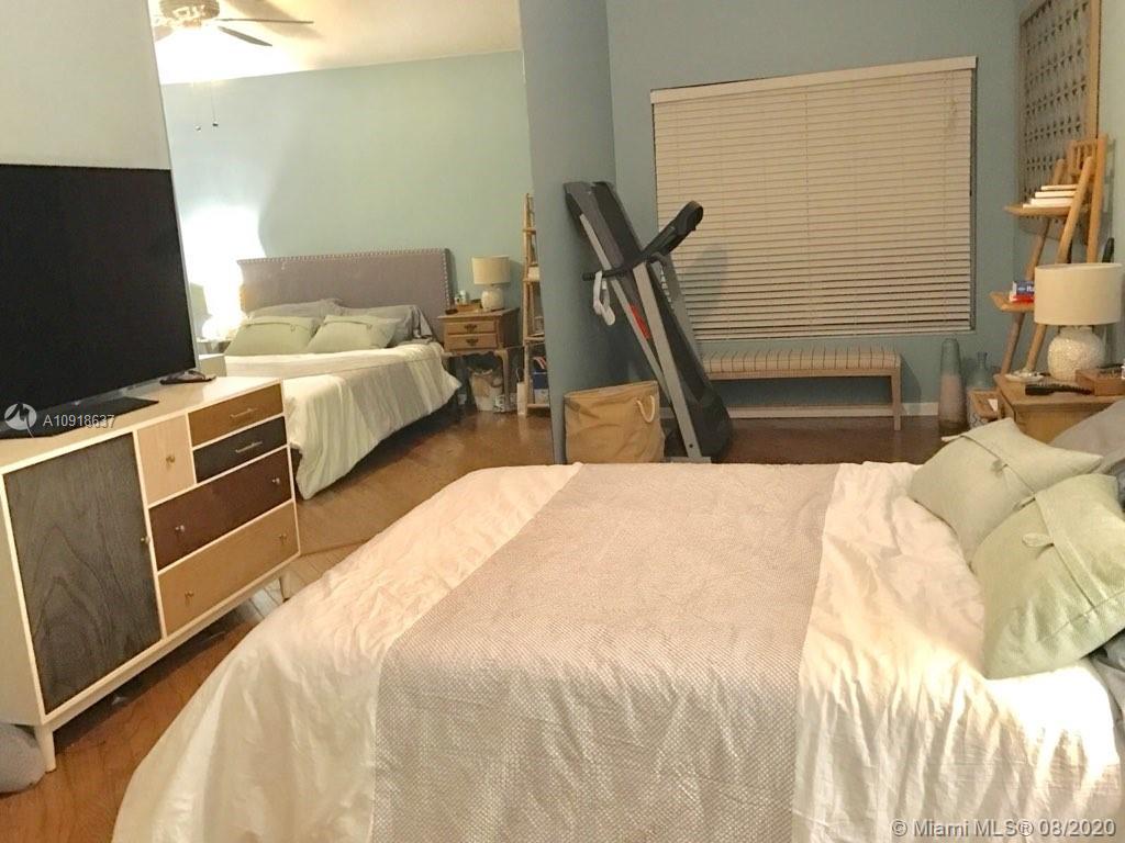 1394 Garden Road Weston, FL 33326 - Photo 6 of 10 Gallery Image 6