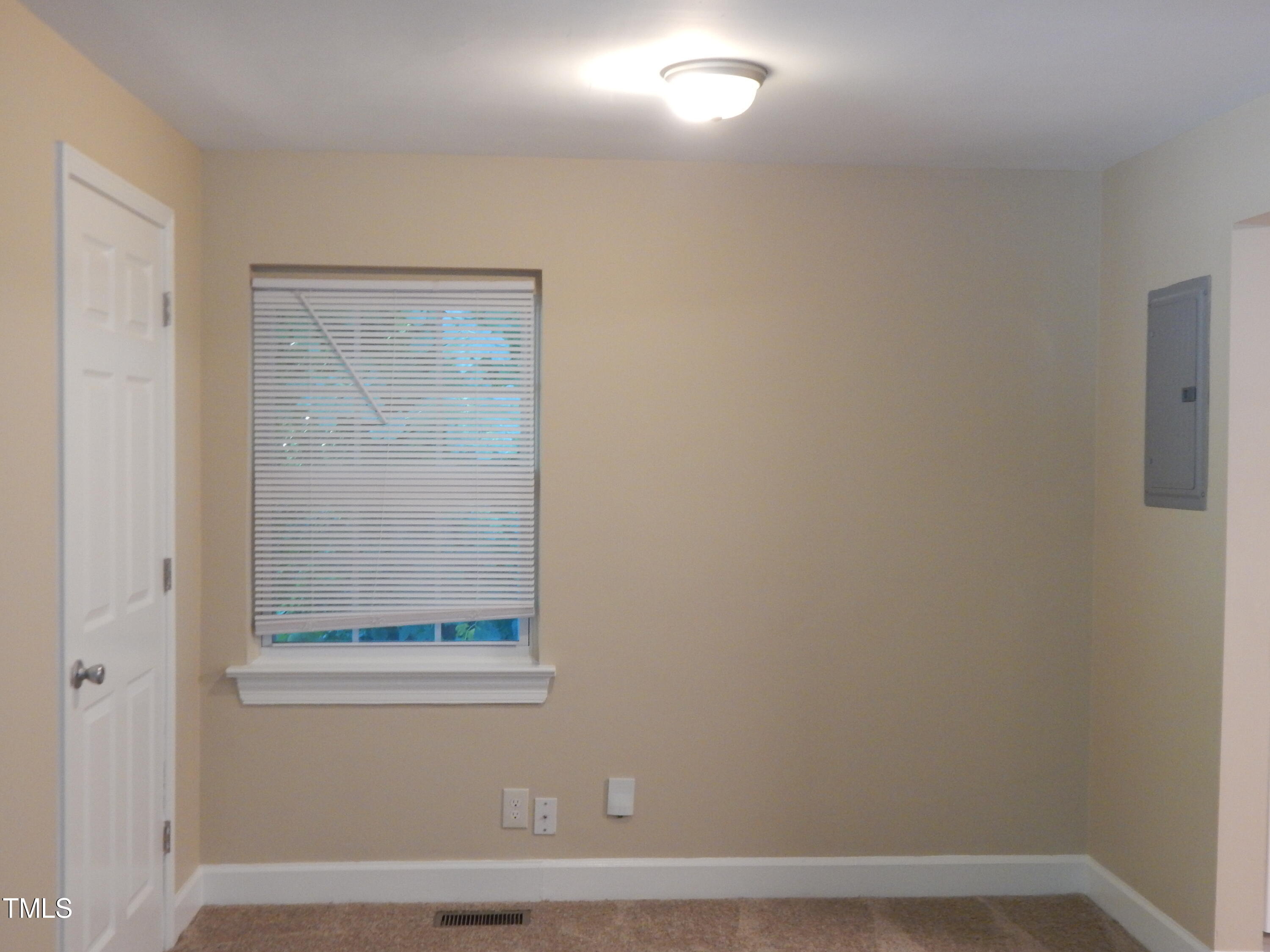 2129 South Roxboro Street Durham, NC 27707 - Photo 15 of 22 DSCN0870