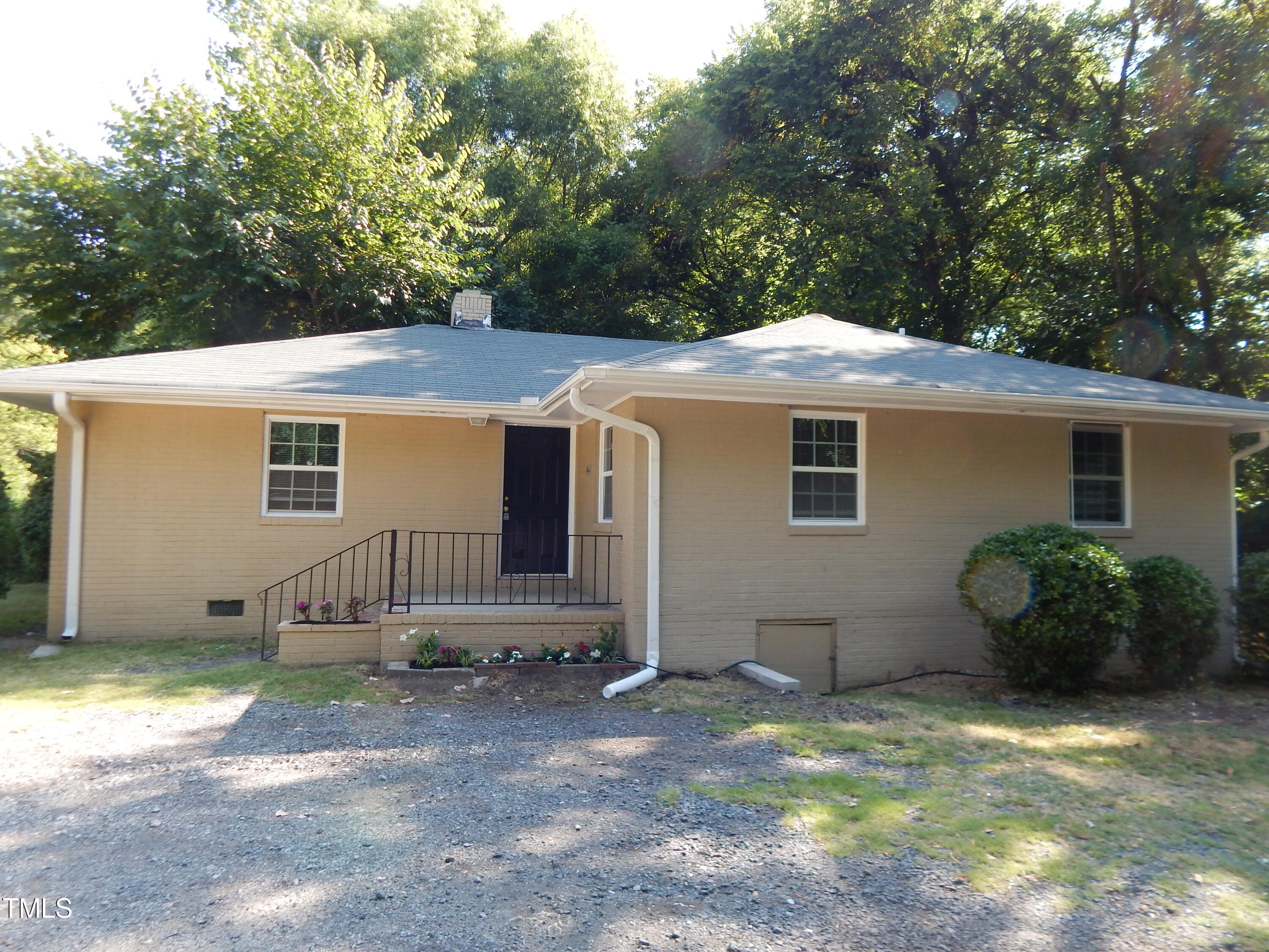 2129 South Roxboro Street Durham, NC 27707 - Photo 7 of 22 DSCN0851
