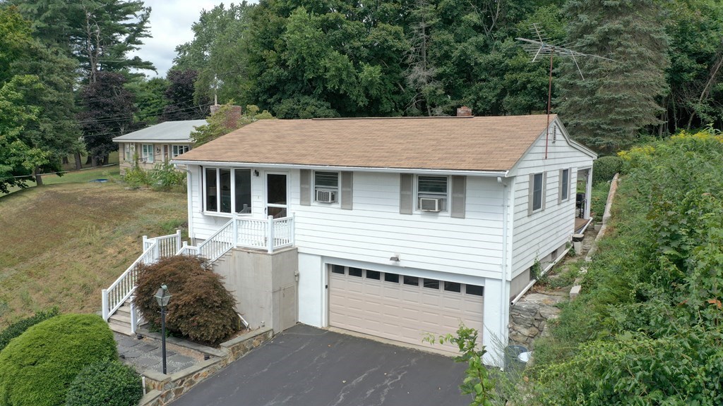 147 Haverhill Road Amesbury, MA 01913 - Photo 4 of 41