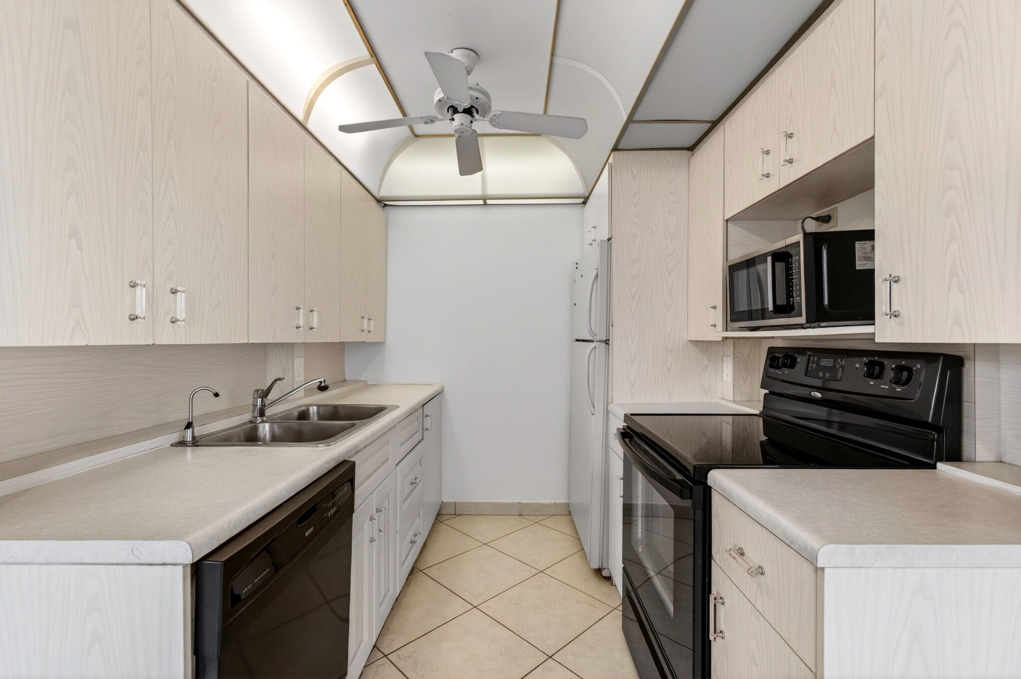 2027 Exeter Boca Raton, FL 33434 - Photo 24 of 100 23-web-or-mls-DSC_7702