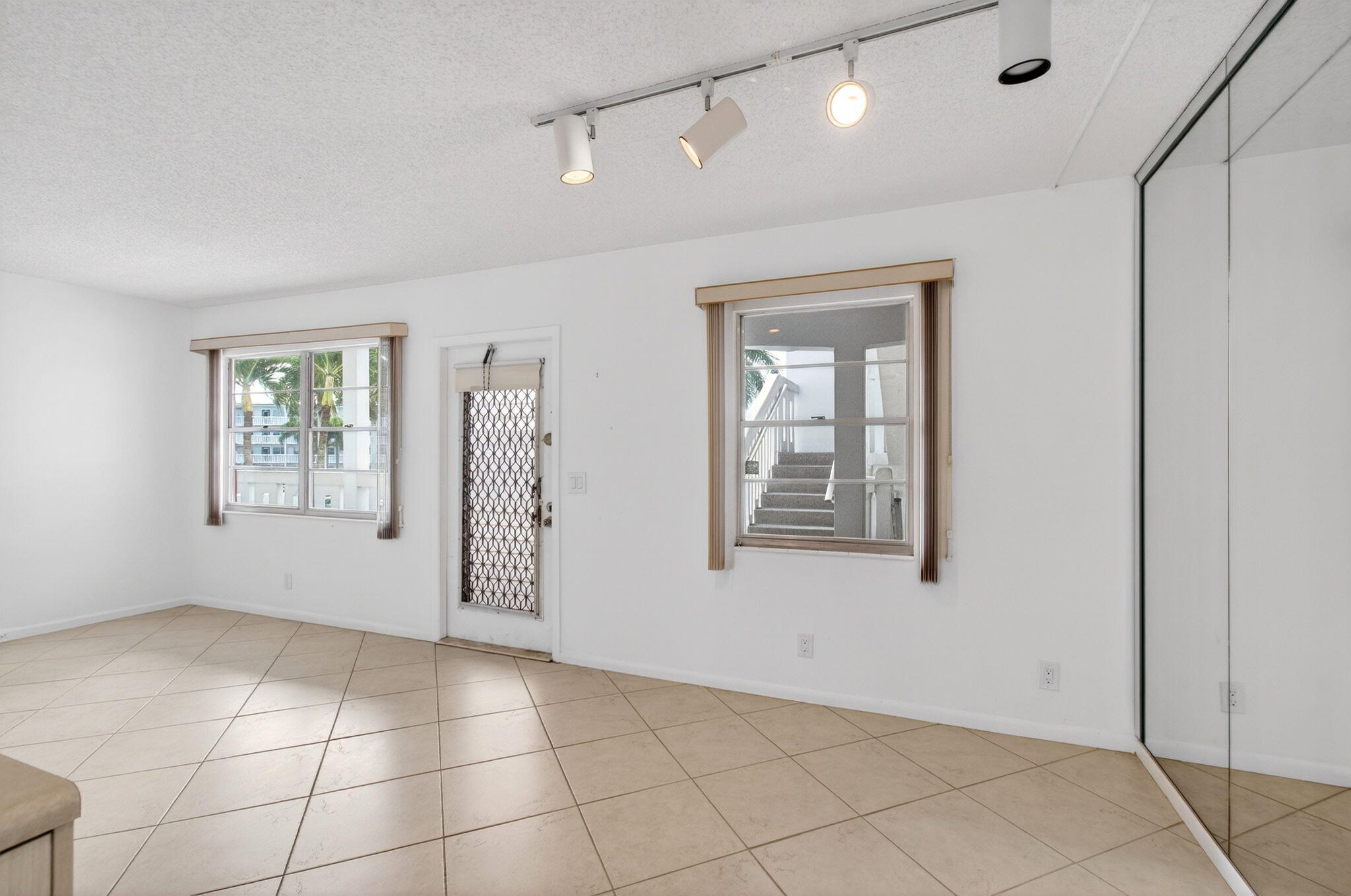 2027 Exeter Boca Raton, FL 33434 - Photo 28 of 100 27-web-or-mls-DSC_7724