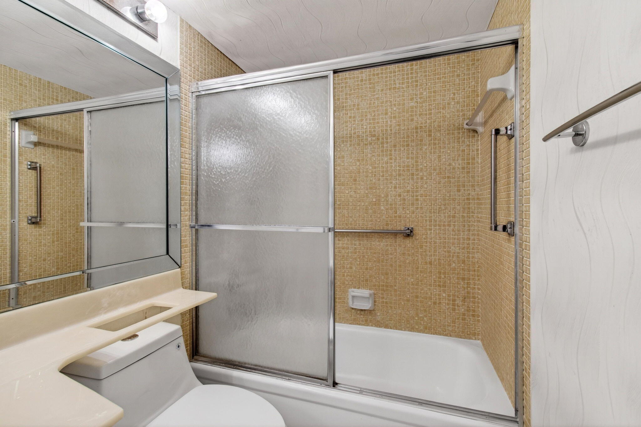 2027 Exeter Boca Raton, FL 33434 - Photo 37 of 100 a bathroom with a shower and a toilet