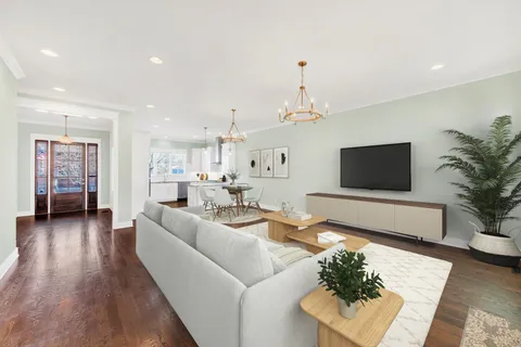 $1,050,000 | 5704 Old Harding Pike, Nashville, TN 37205