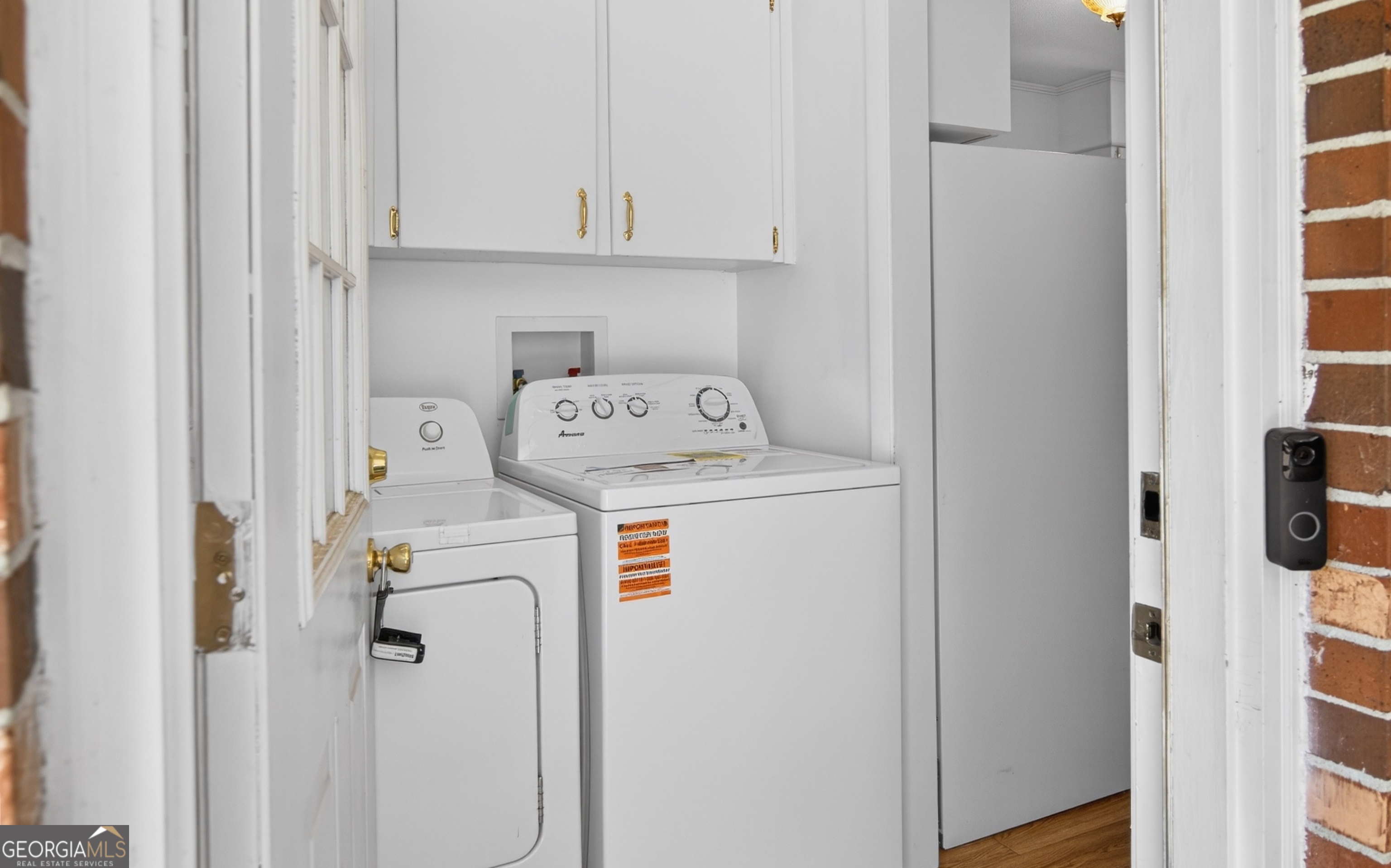 104 Azalea Lane Reidsville, GA 30453 - Photo 8 of 50 a utility room with dryer and washer