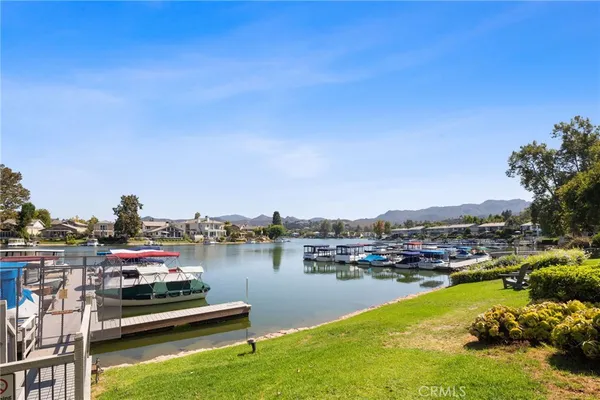 $1,049,000 | 1176 South Westlake Boulevard, Unit F, Westlake Village, CA 91361