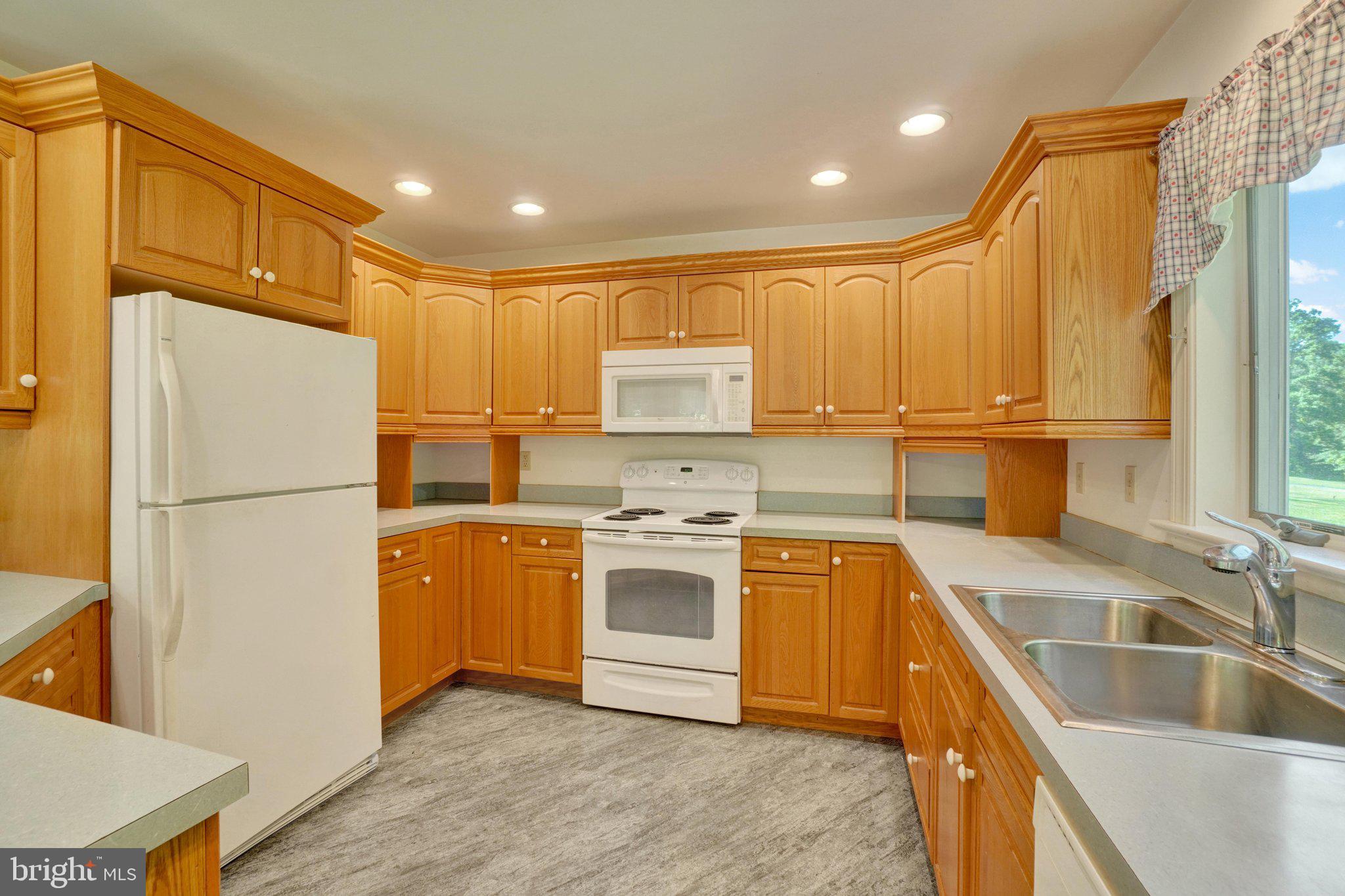 176 Falmouth Road Bainbridge, PA 17502 - Photo 7 of 32 Kitchen
