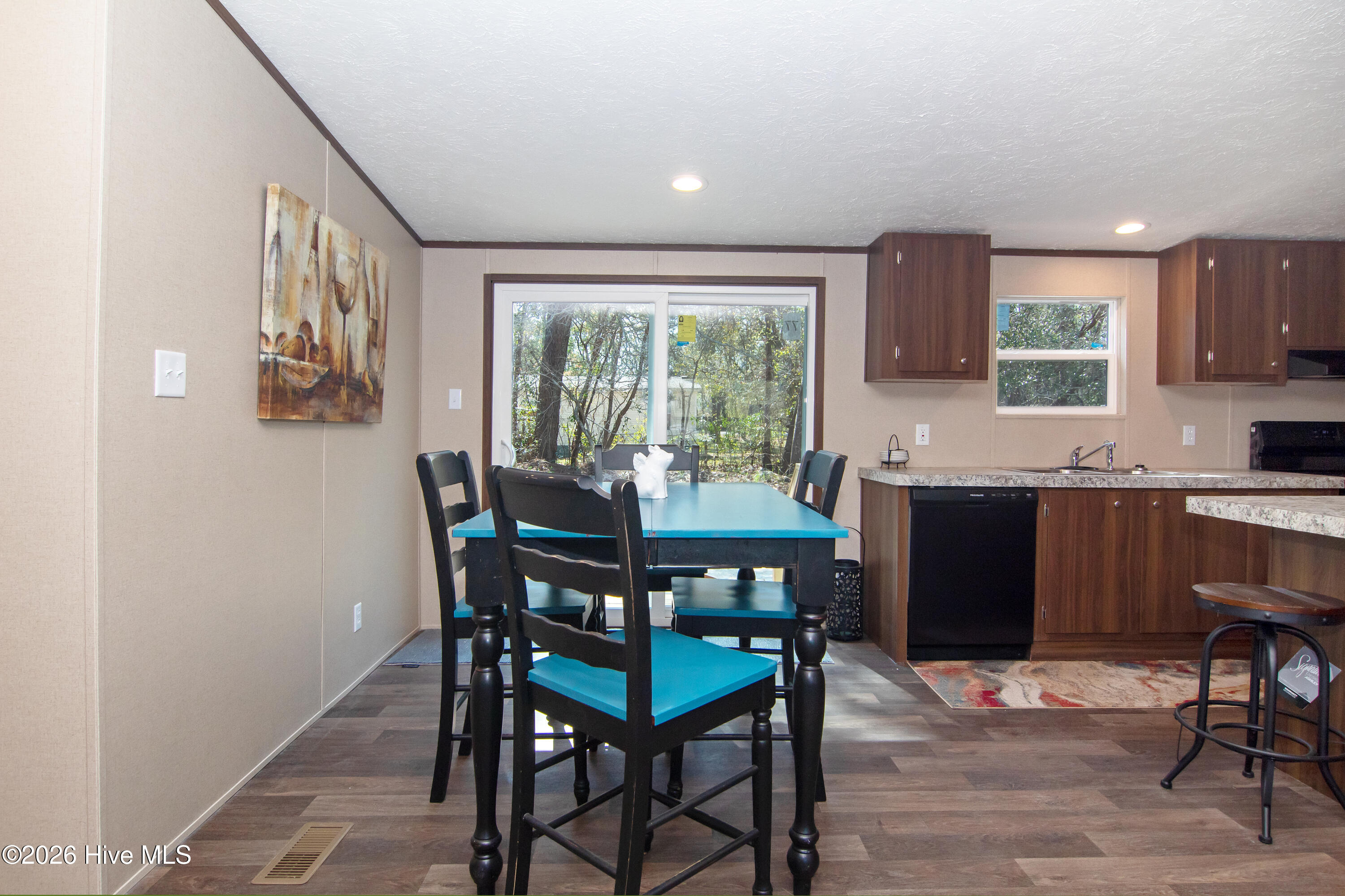 1451 Mockingbird Place Southwest Shallotte, NC 28470 - Photo 11 of 34 Dining