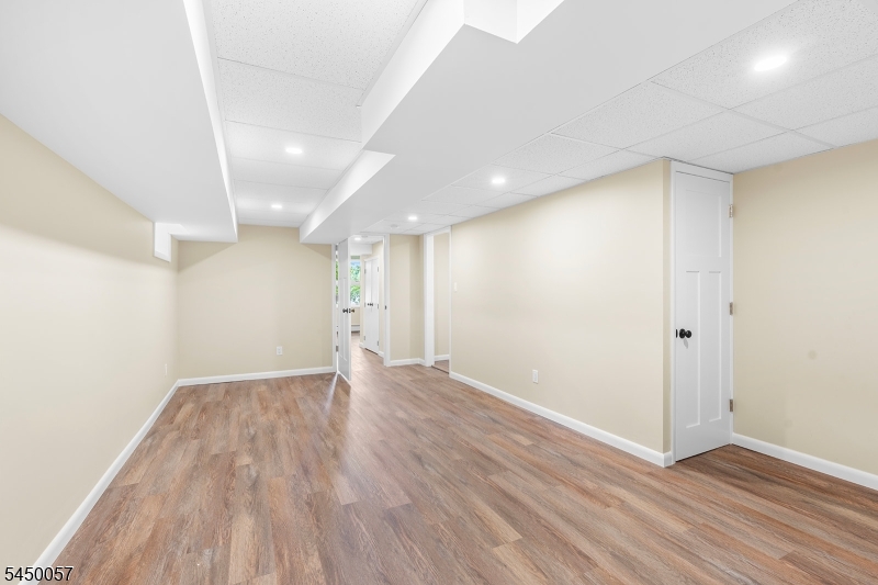 24 Fayson Lakes Road Kinnelon, NJ 07405 - Photo 23 of 29